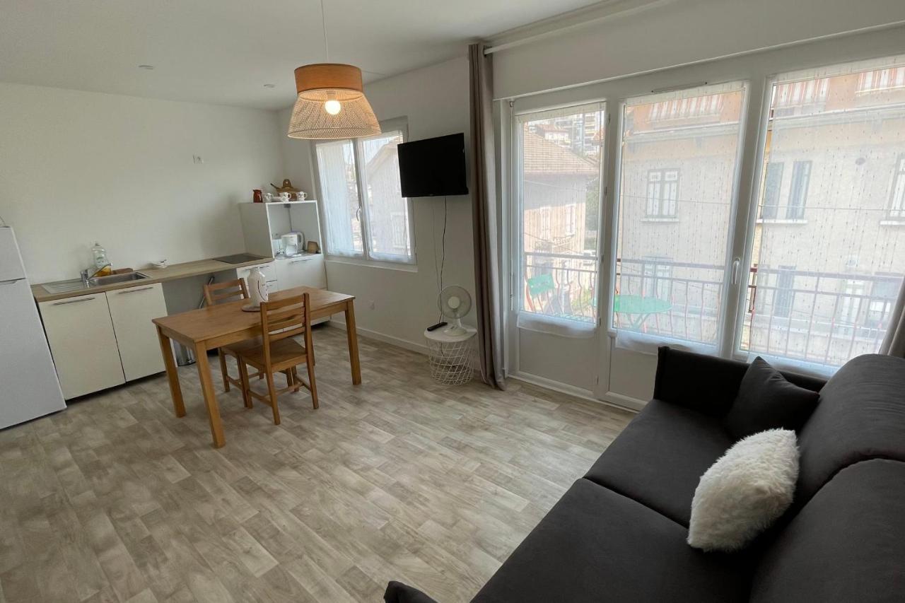 Le Bout Du Lac Studio Renove Avec Balcon Et Vue Sur La Montagne Анси Екстериор снимка